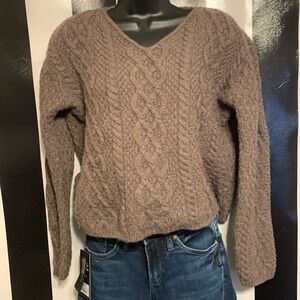 PAUL JAMES -ENGLAND | 100% Wool Cropped Cable-knit Sweater - Women’s Medium